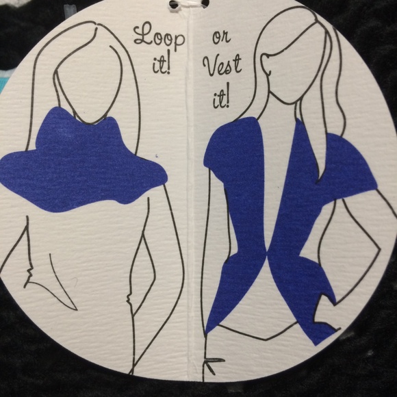 VT Luxe Chunky Convertible Loop Scarf Vest Black - Picture 7 of 8